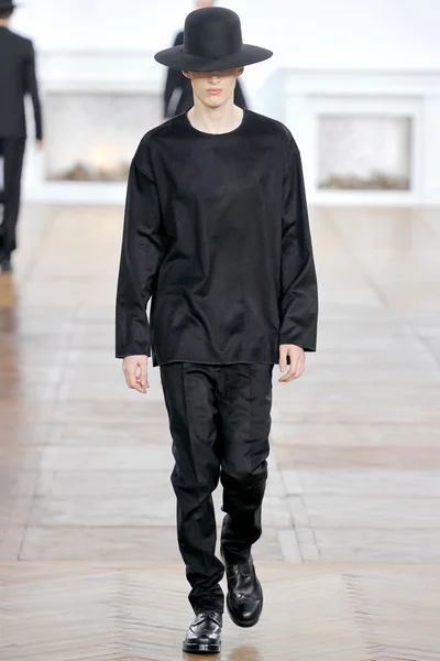 Look 35